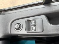NISSAN NV300