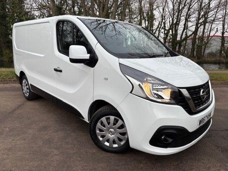 NISSAN NV300
