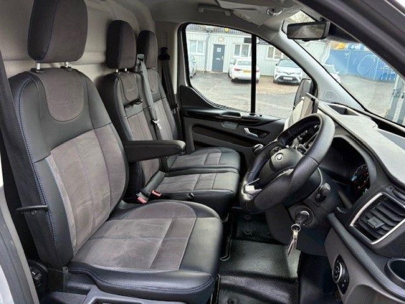 FORD TRANSIT CUSTOM