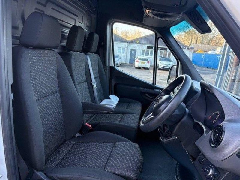 MERCEDES-BENZ SPRINTER