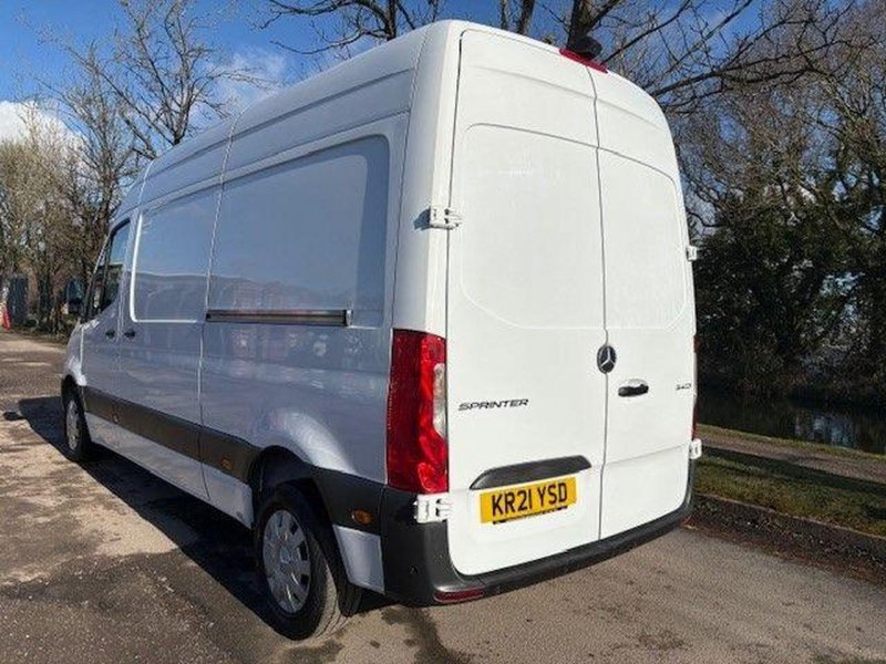 MERCEDES-BENZ SPRINTER