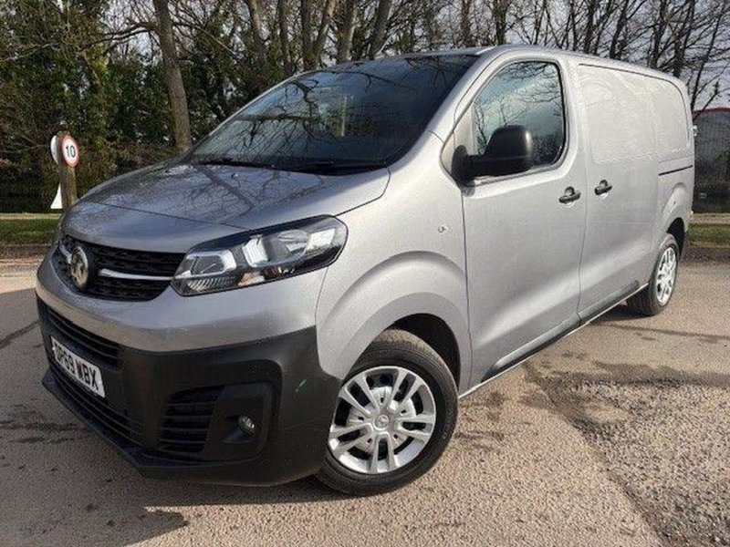 VAUXHALL VIVARO