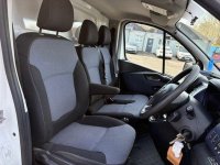 VAUXHALL VIVARO