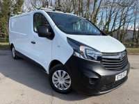 VAUXHALL VIVARO