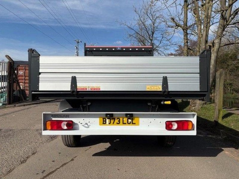NISSAN INTERSTAR