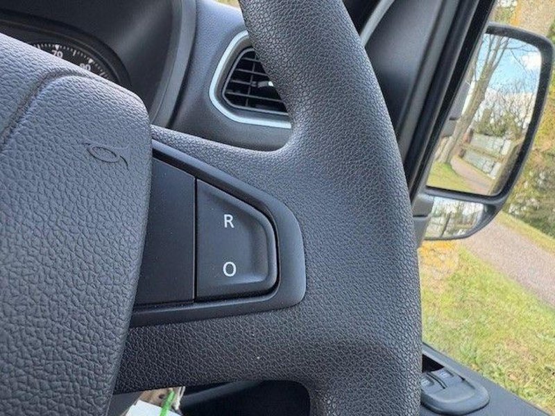 NISSAN INTERSTAR