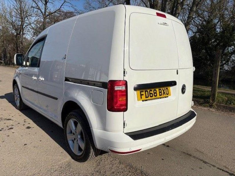VOLKSWAGEN CADDY