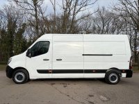 NISSAN NV400