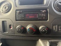NISSAN NV400