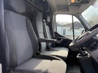 NISSAN NV400