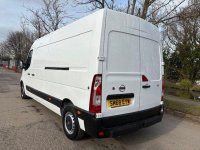 NISSAN NV400