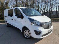 VAUXHALL VIVARO
