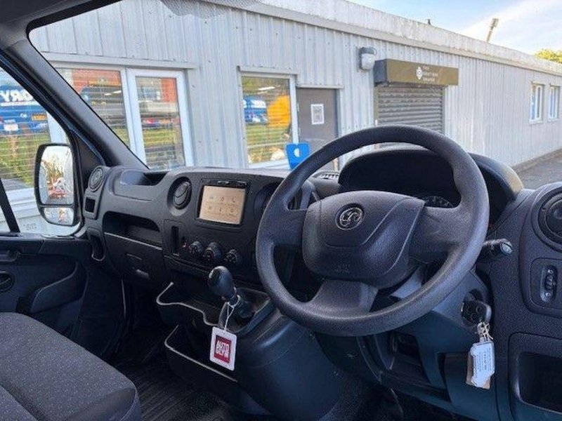 VAUXHALL MOVANO