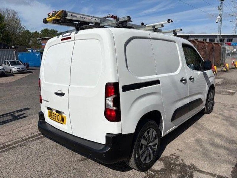 PEUGEOT PARTNER