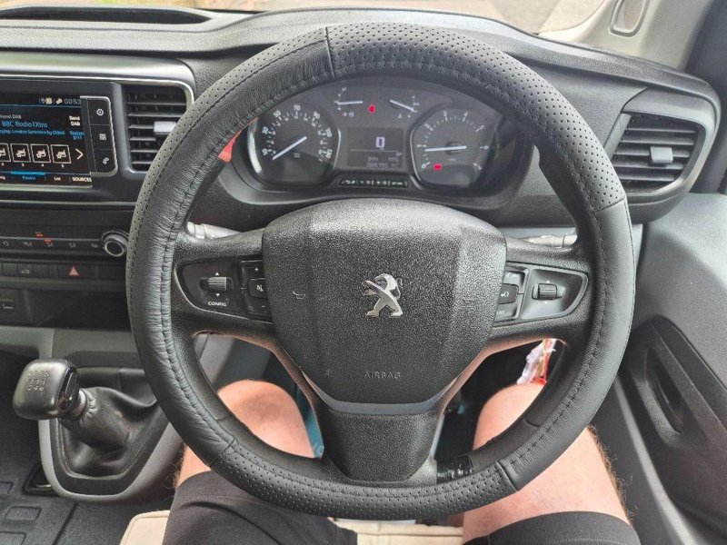 PEUGEOT EXPERT