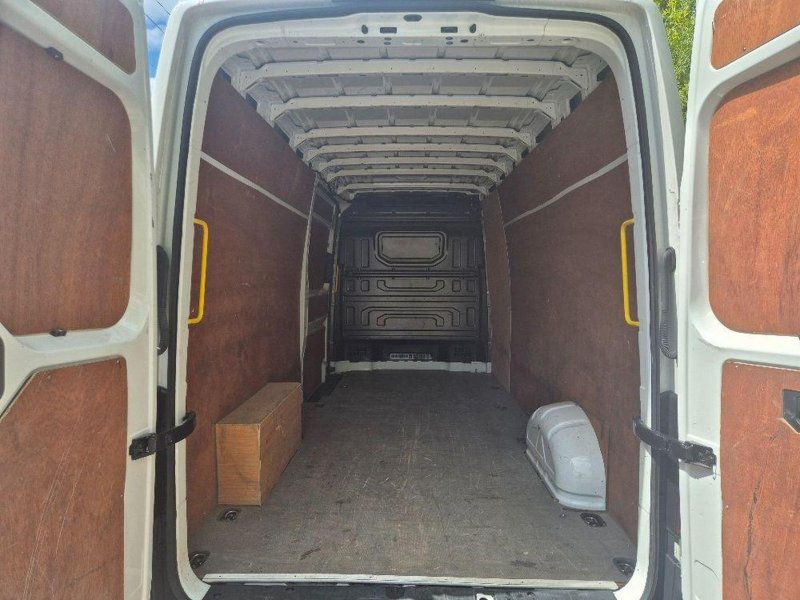 VOLKSWAGEN CRAFTER