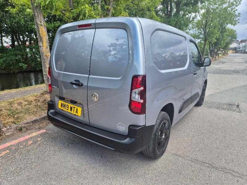 VAUXHALL COMBO